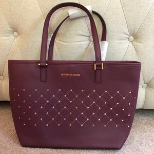 Michael Kors •leather purse